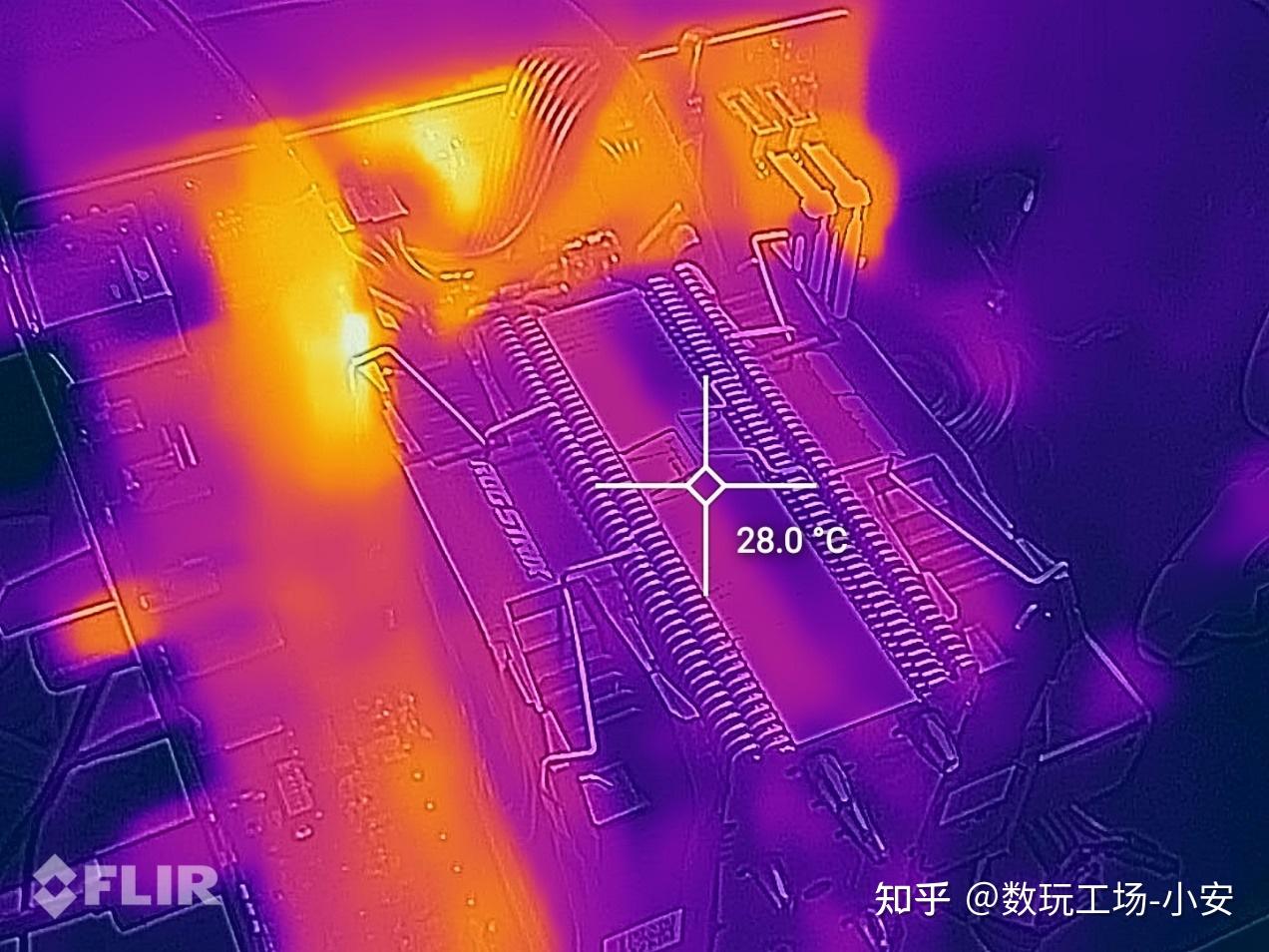 华硕gtx980猛禽拆解_华硕gtx960拆解_华硕gtx980ti拆解